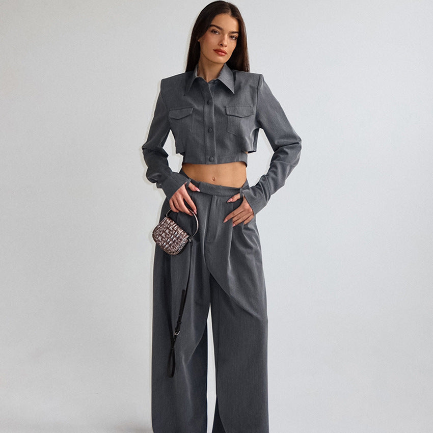 Dame Couture-sæt med cropped skjorte og vide Palazzo-bukser Stilla