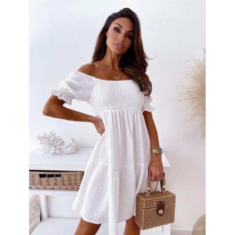 Off-Shoulder-Minikjole med flæser til kvinder Stilla