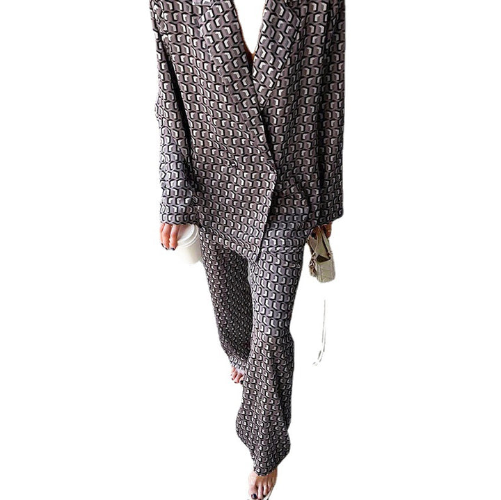 Dame blazer-bukser-kombination med moderne mønster og elegant snit Stilla