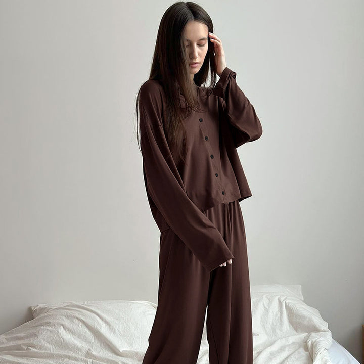 Dame pyjamas med elegant knapdesign og bred pasform Stilla
