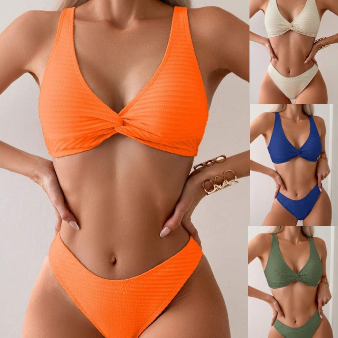 Dame Bikini-sæt med moderne indpakningsoberdel og høj benudskæring Stilla