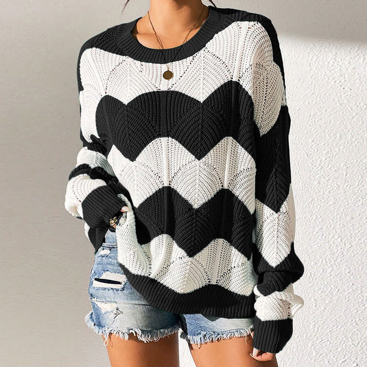 Kvinders strikket sweater med bølget mønster og løs pasform Stilla