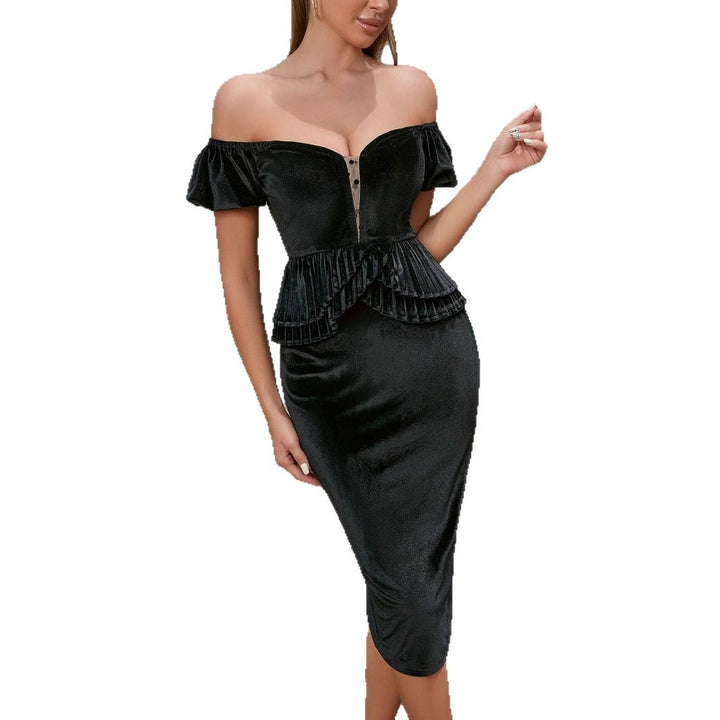 Kvinder Skræddersyet Aftenkjole med Off-the-Shoulder Design og Volant Detaljer Stilla