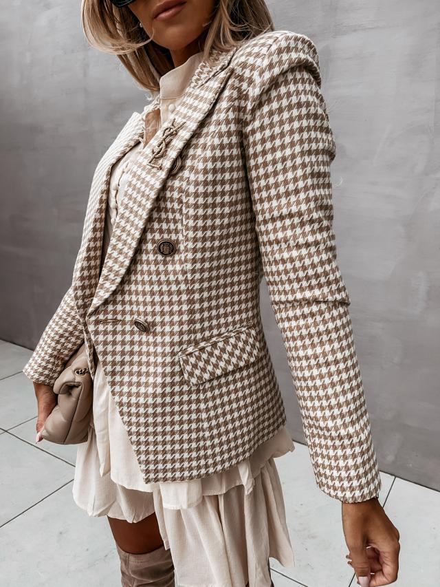 Damernes ternede mønster blazer med elegante detaljer Stilla
