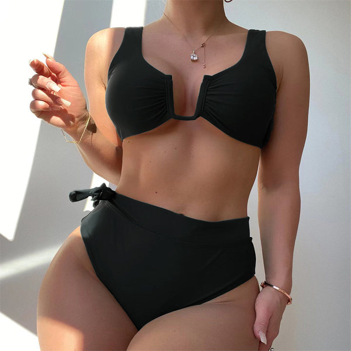 Dame Bikini-sæt med elegant knudedesign og højtaljeret buks Skovae