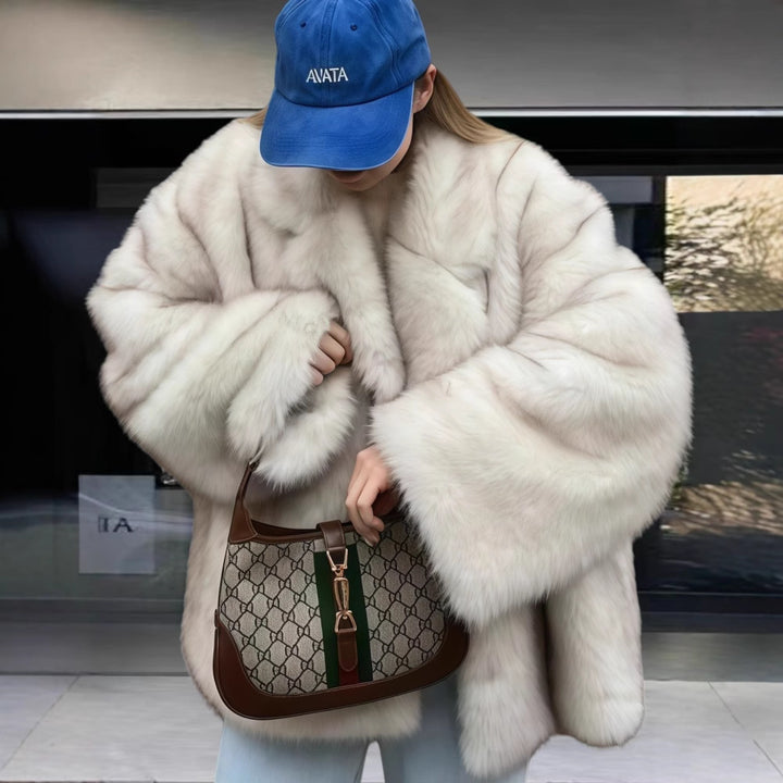Dame Elegant Oversize-Faux Fur Jakke med luksuriøst indersøm og tykke, blødt foret ærmer Stilla