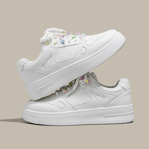 Dame Sneakers i moderne design med farverigt snøresystem og slidstærkt overmateriale Stilla
