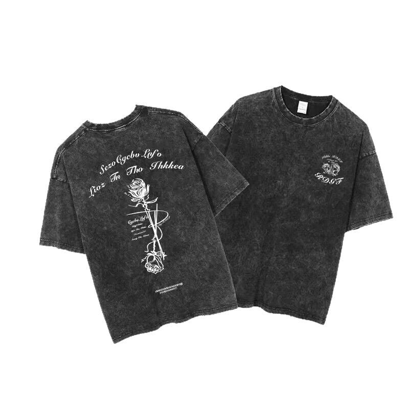Dame T-shirt med kunstnerisk rosen design og afslappet snit Stilla