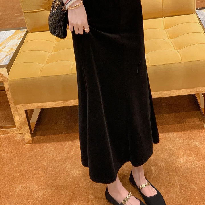 Dame elegante firkantede tå slippers med dekorativ kæde detalje Stilla