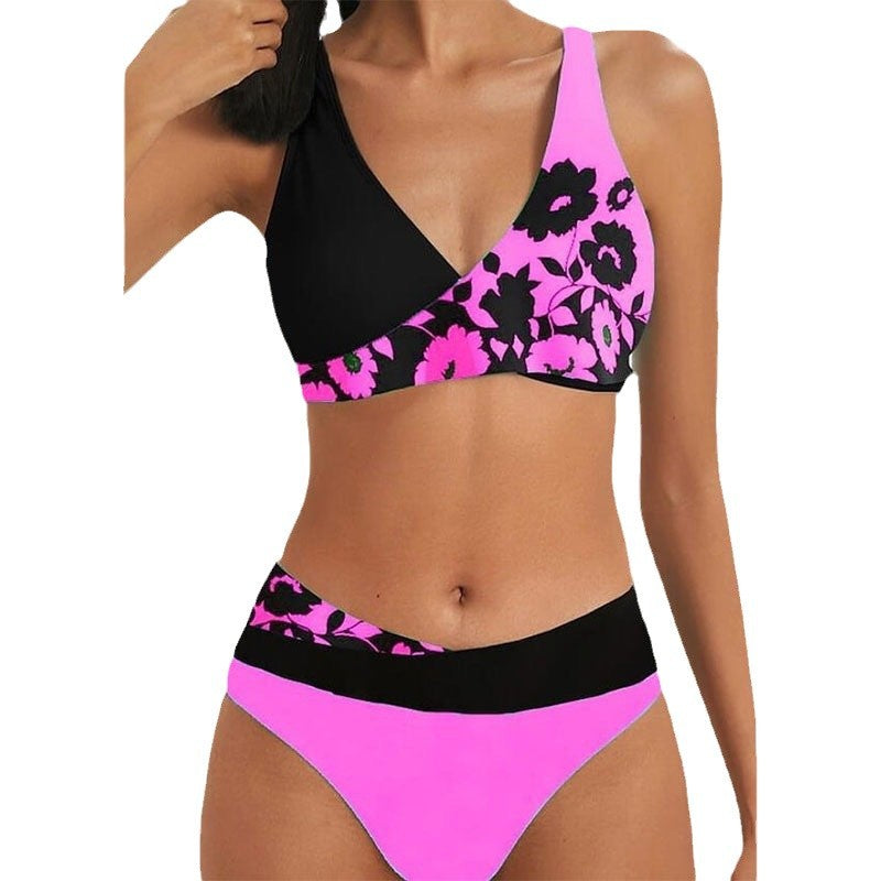 Dame Bikini-sæt med unikt snit og blomsterdetaljer Stilla