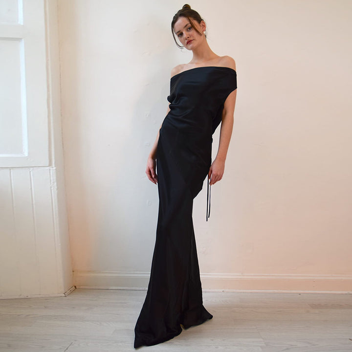 Dame Elegant Off-Shoulder Aftenkjole med dyb rygudskæring Stilla