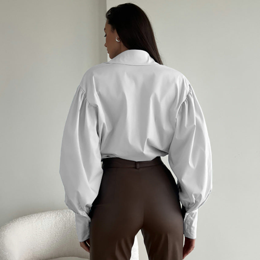 Dame trendy bluse med voluminøse ærmer og moderne snit Stilla