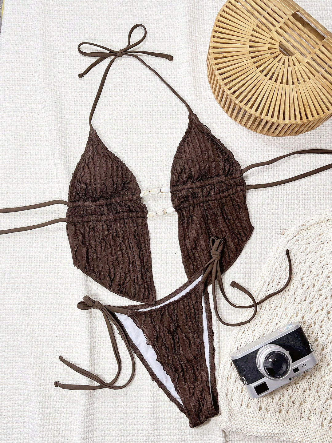 Dame bikini-sæt med moderne rynkedesign og justerbare bindebånd Skovae