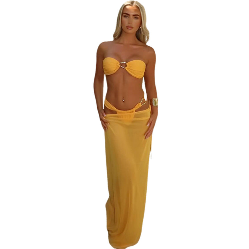 Dame To-delt Bikini-sæt med gennemsigtig Sarong og elegante Ringdetaljer Stilla