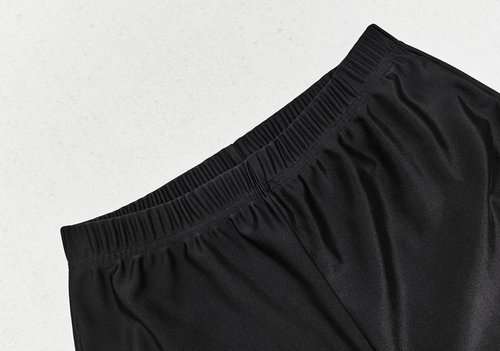 Dame asymmetrisk kjole med elegant farvet accent Stilla