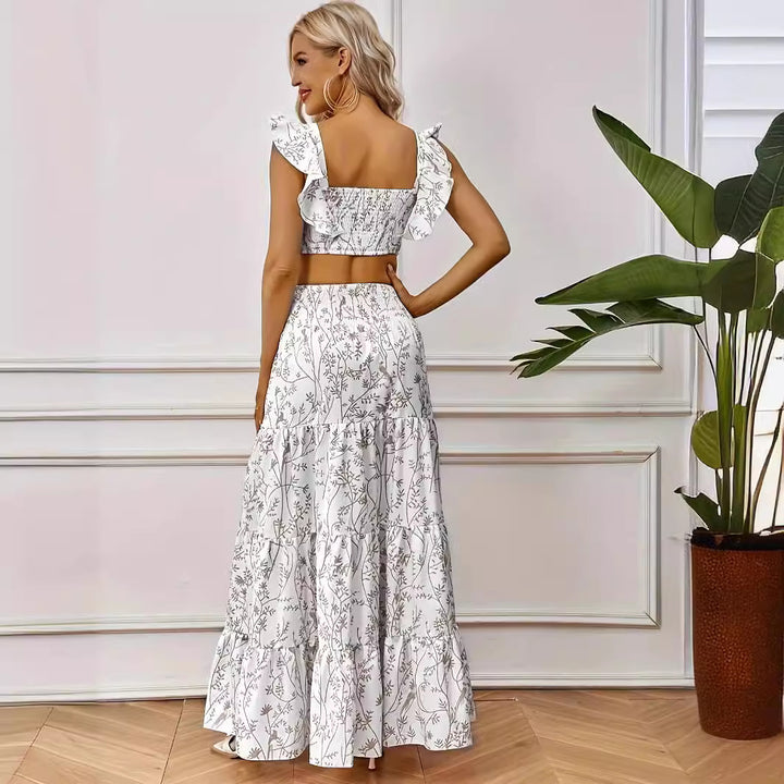 Dame to-delt sommeroutfit med blomsterdesign Stilla