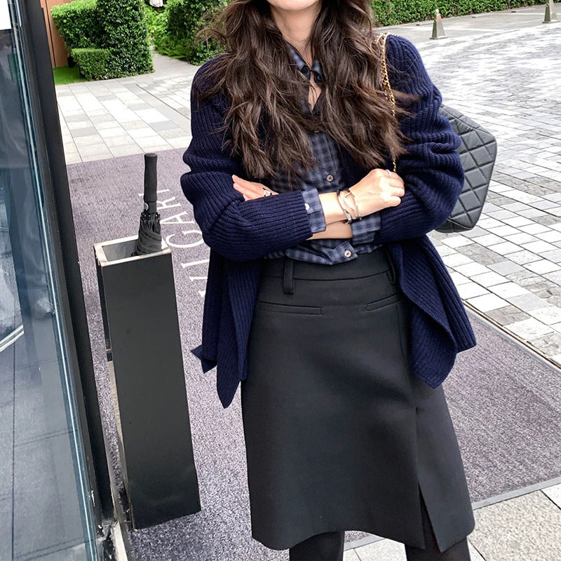 Dame raffineret bluse med spids krave og afslappet snit Stilla