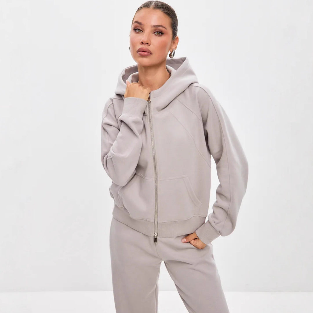 Kvinders fritids hoodie og joggingbukser sæt med høj kvalitet bomuldsblanding og moderne lynlås Skovae