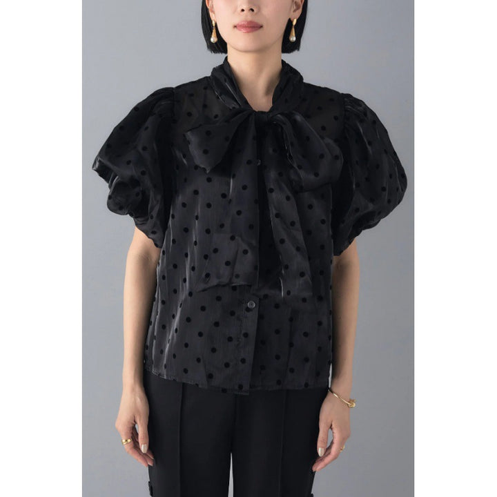 Dame elegant bluse med prikker og puffærmer Stilla