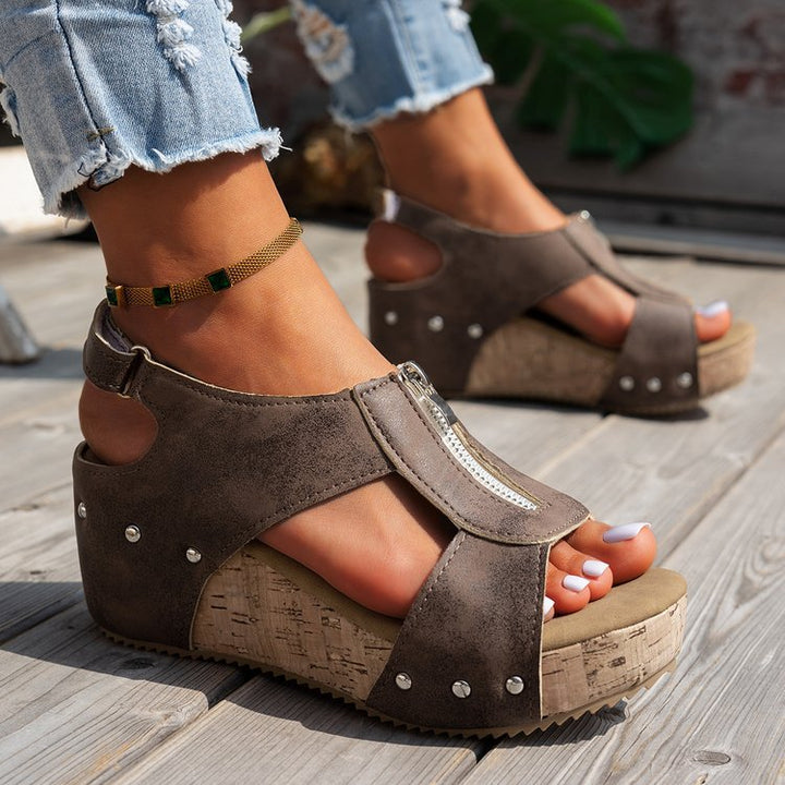 Dame Wedge-sandaler med modetrends zip og behagelig fodseng Stilla
