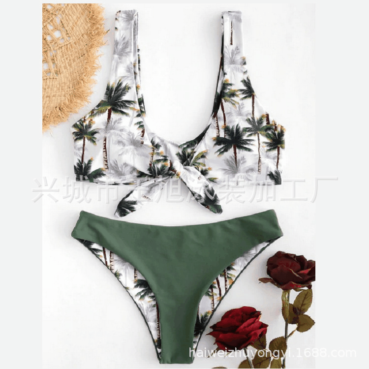 Dame bikini sæt med moderne knudedesign og blomster mønster Stilla
