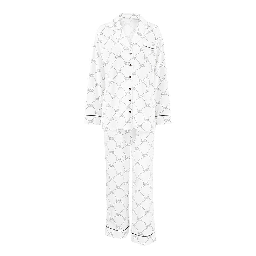 Dame høj kvalitets satin-pyjamas med knaplukning og elegant mønster Stilla