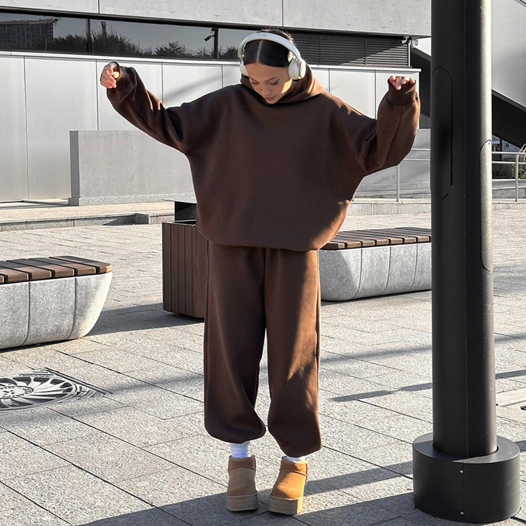 Kvindernes sporty hoodie og joggingbukser sæt Stilla