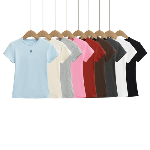 Dame T-shirt med hjerteudskæring og komfortabel pasform Stilla
