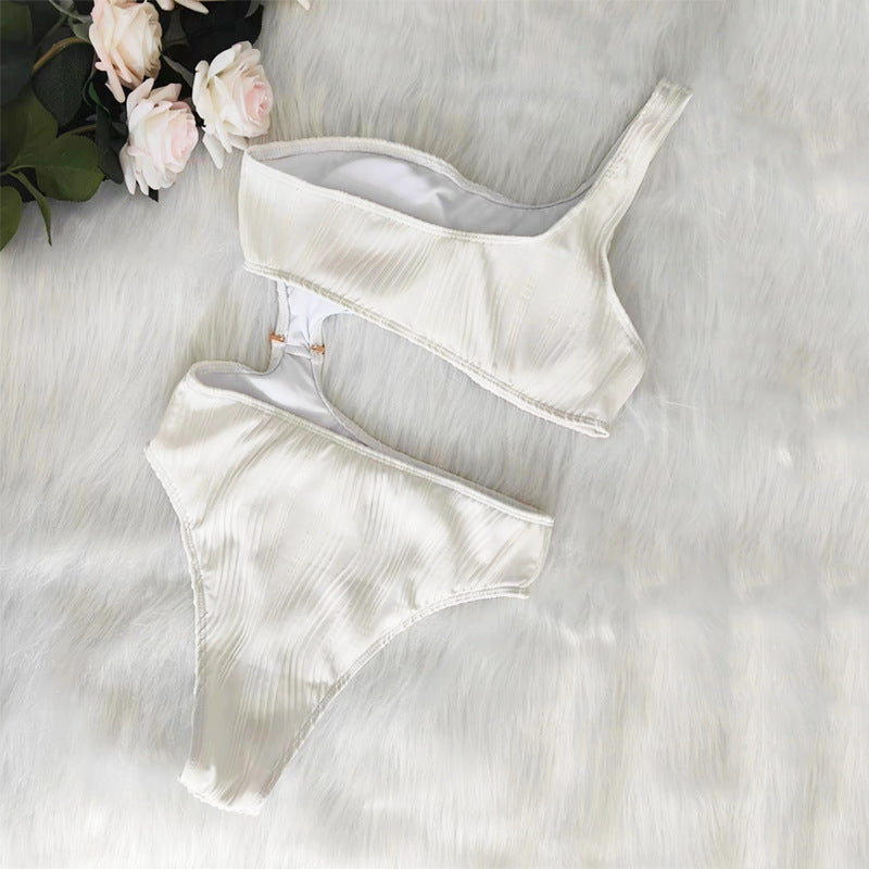 Femme Asymmetrisk Rib-Bikini-Sæt Stilla