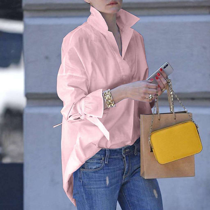Dame afslappet overshirt-bluse med høj krave og moderne bindebælter Stilla