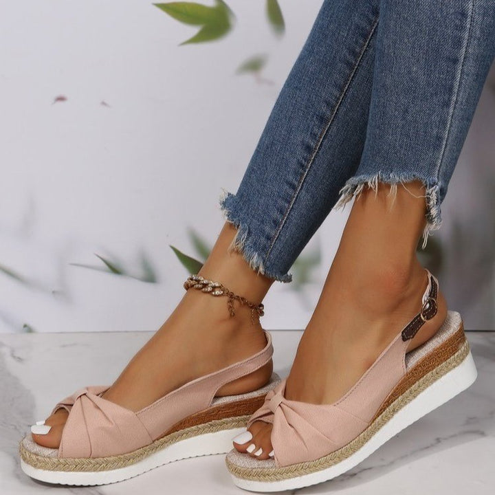 Dame Wedge-sandaler med stilfuld knude-design og komfortabel sål Stilla