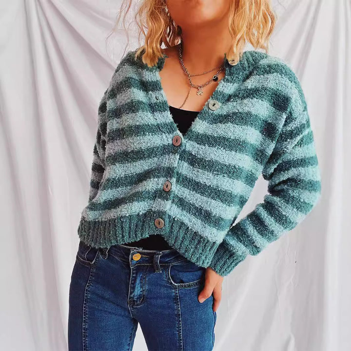Kvinders hyggelige cardigan med moderne striber og knapdetaljer Stilla