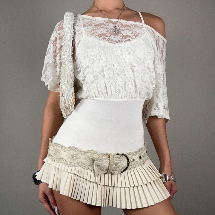 Damen elegante Spitzenbluse mit tailliertem Schnitt und voluminösen Ärmeln Skovae