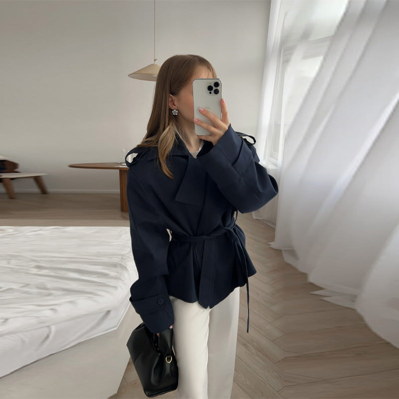 Kvinders Elegant Trench Coat med Bælte og Bred Krave Stilla