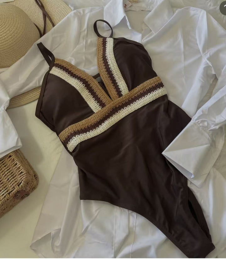 Dame Elegant Éntpiece badedragt med raffinerede farvedetaljer Skovae