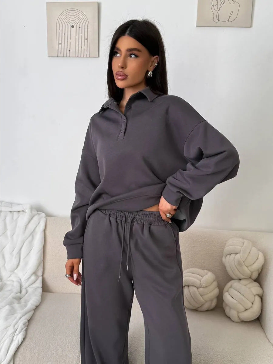 Kvinders sporty loungewear sæt med høj krave og vid skæring Skovae
