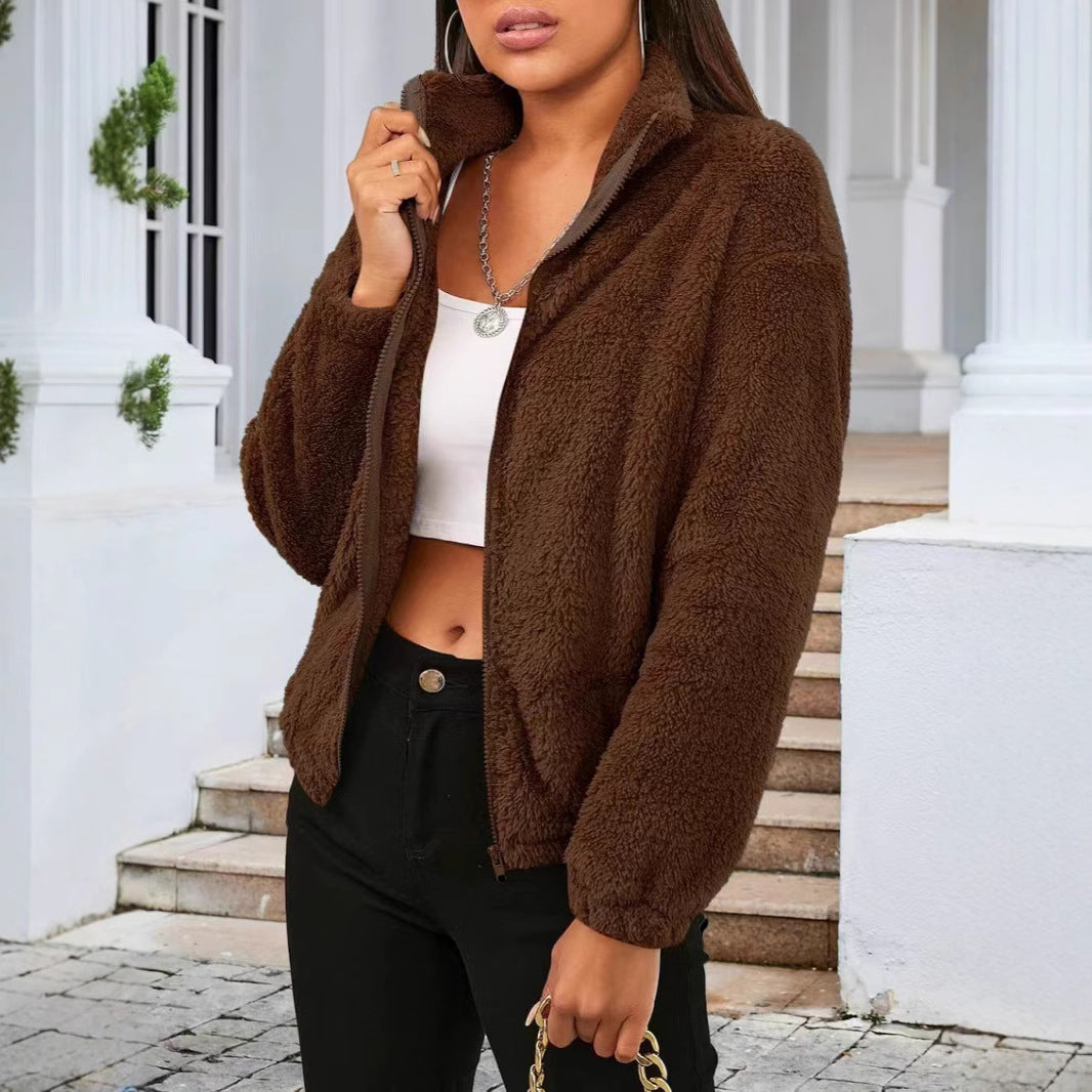 Dame Teddyjakke i afslappet oversized stil med høj krave og lynlås Stiila