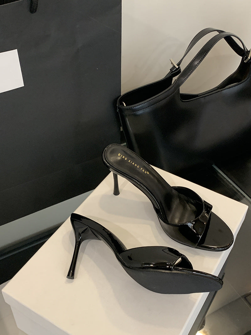Dame Slingback High Heels med elegant glansfinish og komfortabel fodseng Stilla