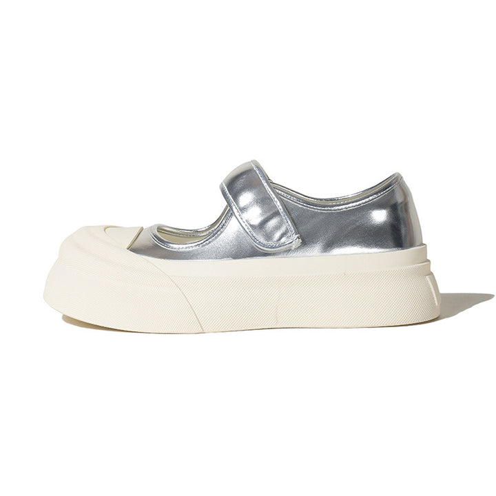 Damernes Behagelige Sneakers med et glinsende overmateriale og justerbar velcro Stilla
