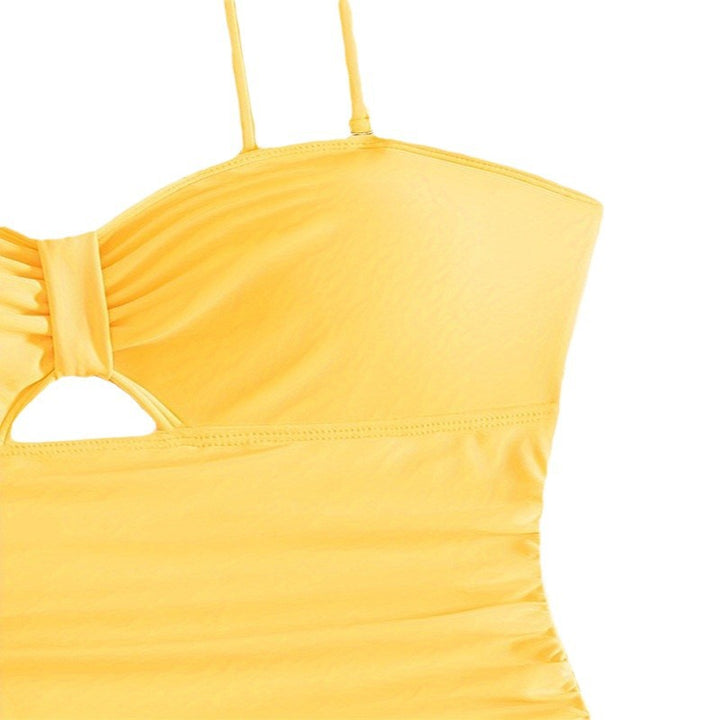 Dame badedragt med moderigtigt cut-out design