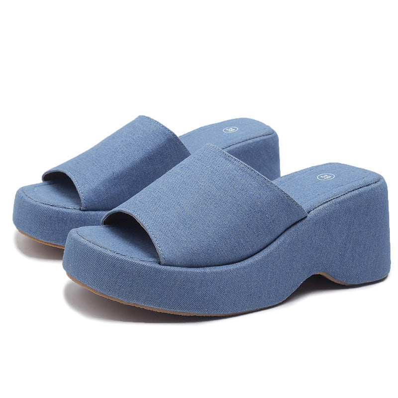 Dame Wedge-Pantoletten med moderne denim-overflade og skridsikker sål Stilla