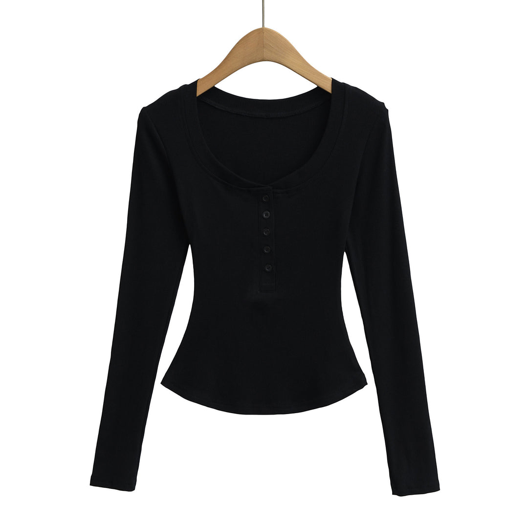 Dame Langærmet Henley Shirt med moderne knaplukning og elegant snit Stilla