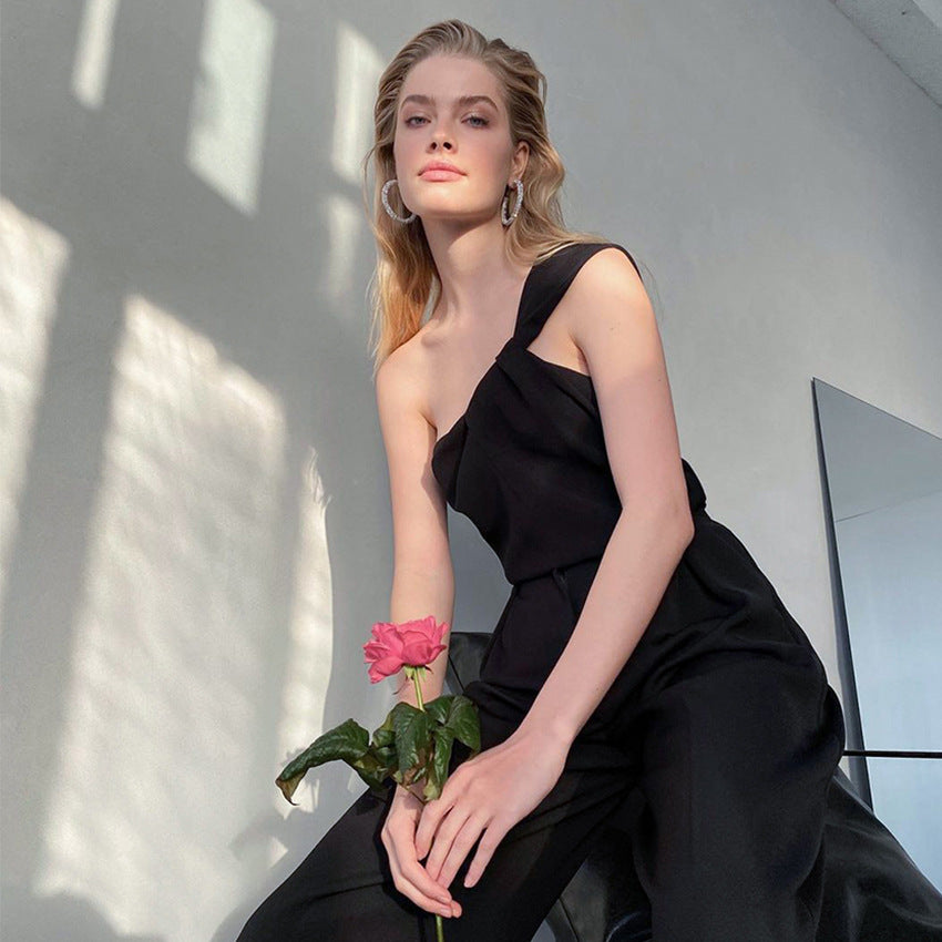 Dame top med off-shoulder design og elegant drapering Stilla