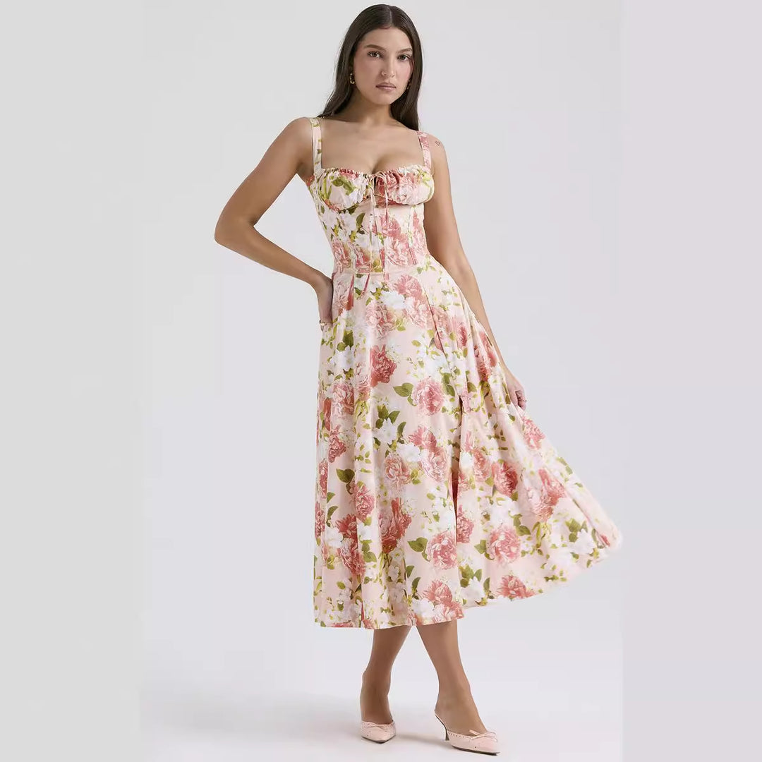 Dame maxikjole med romantisk blomsterprint og elegant snit Stilla