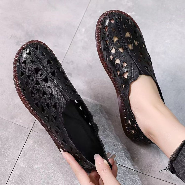 Dame åndbar og moderigtige slippers med elegant snit og gennembrudt design Stilla