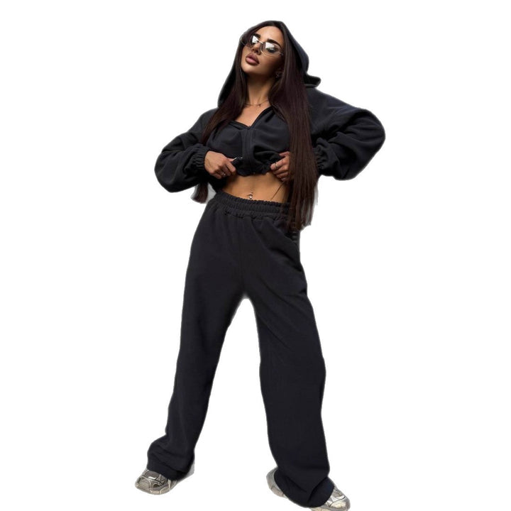 Kvinders cropped fleece sæt med praktiske lommer og elastisk livbånd Skovae