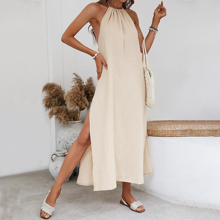 Damerne maxi kjole med fin ruffle detalje og elegant halterneck neckline Stilla