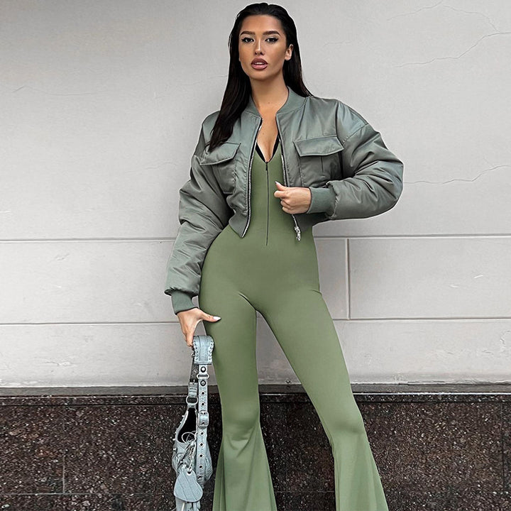Dame ensartet jumpsuit med elegant lynlåsdetalje og figursyet snit Stilla