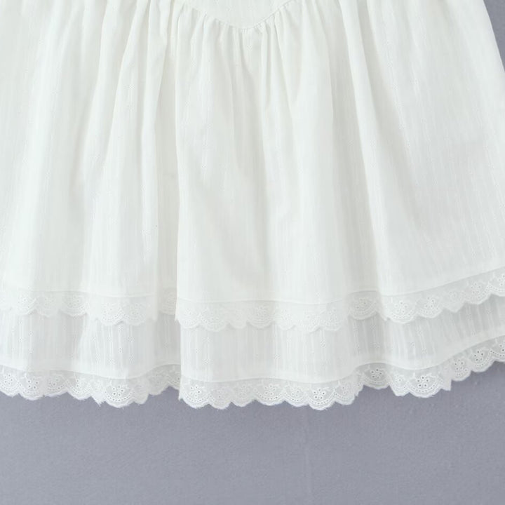 Dame off-shoulder mini-kjole med legende flæsekant og fine blonde accents Stilla