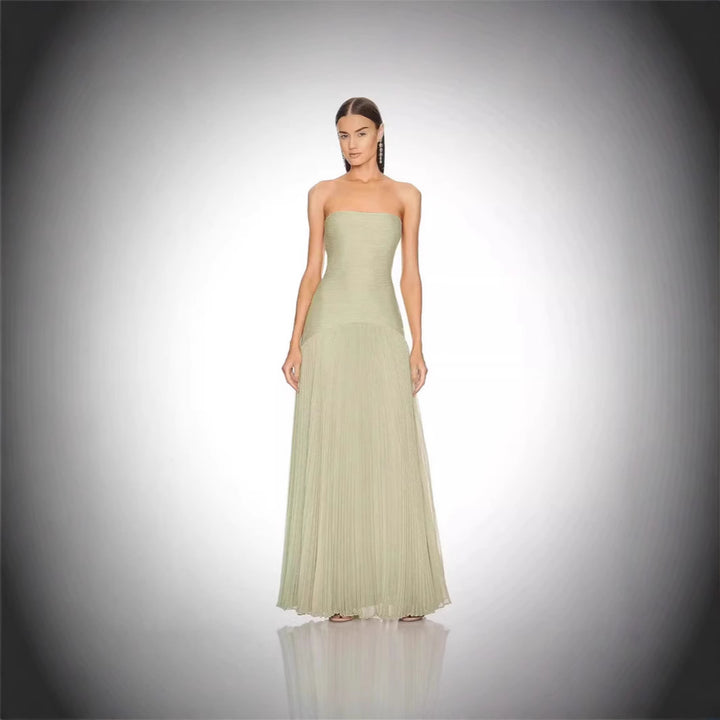 Damer Strapless Maxikjole med plisseret design og elegant snit Stilla